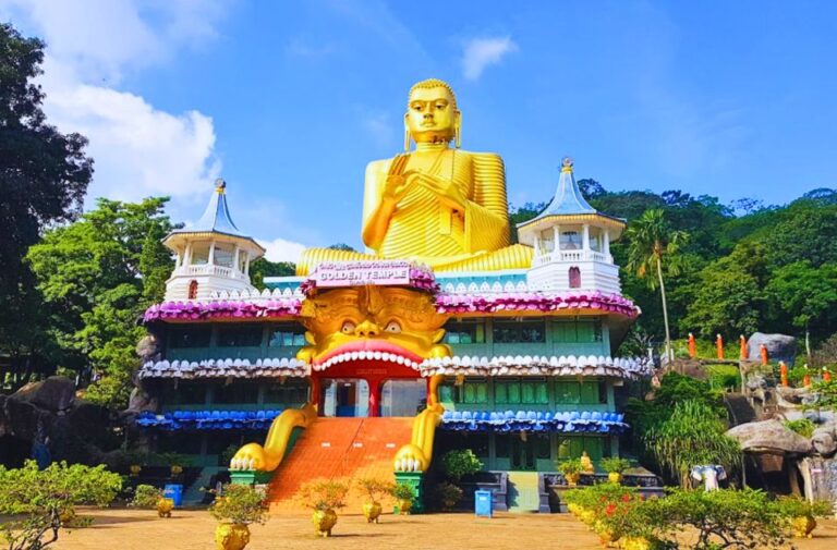 From Colombo: Sigiriya and Dambulla Day Trip With Safari