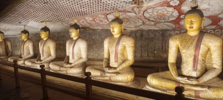 From Colombo: to Sigiriya & Dambulla One Day Tour