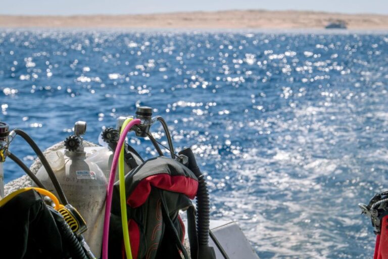 From Dahab: Diving Day Trip at The Canyon and Blue Hole