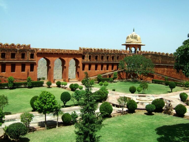 From Delhi: 4 Days 3 Nights Golden Triangle Package By Car