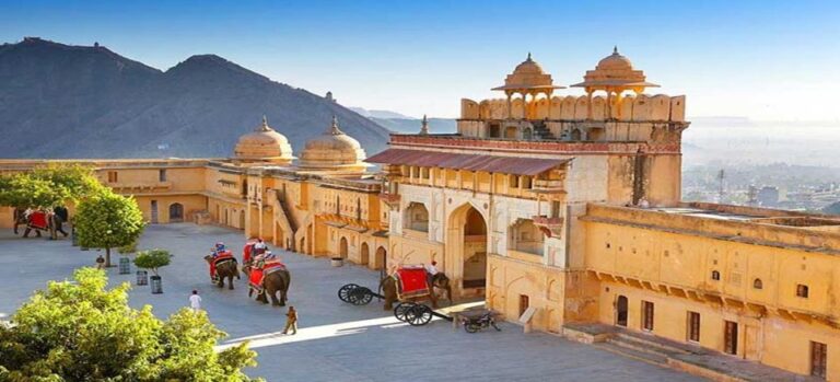 From Delhi : 4 Days Golden Triangle Guided Tour