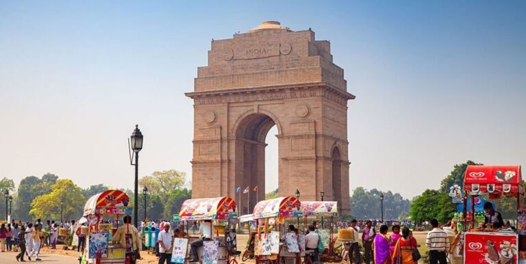 From Delhi: 4 Days Golden Triangle Luxury Private Tour
