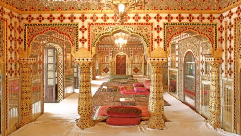 From Delhi: Agra and Jaipur Golden Triangle 2-Day Tour