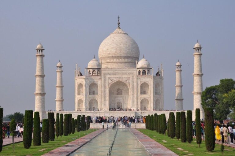 From Delhi:- Agra Tour With Taj Mahal by Gatimaan Train