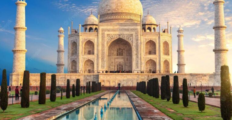 From Delhi: Day Trip To Taj Mahal And Agra Fort By Car