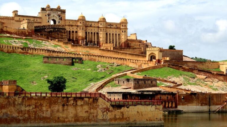 From Delhi : Jaipur Tour From Delhi – All Inclusive
