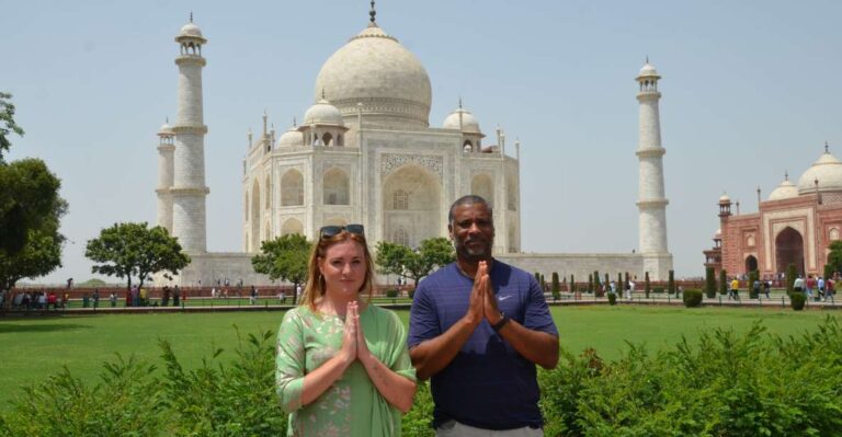 From Delhi: Overnight Taj Mahal & Agra City Tour by Car