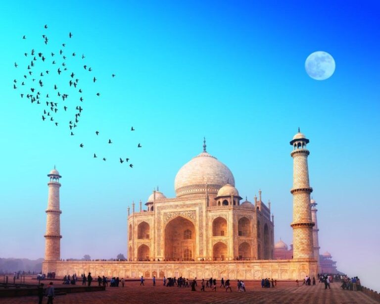 From Delhi Private Group Tour to Taj Mahal