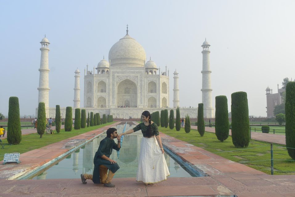 1 from delhi same day taj mahal fatehpur sikri tour From Delhi: Same Day Taj Mahal & Fatehpur Sikri Tour