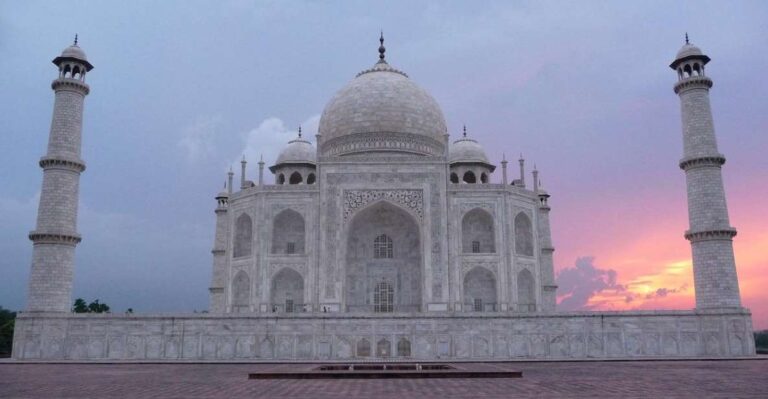 From Delhi: Same Day Taj Mahal Sunset Tour by Express Train