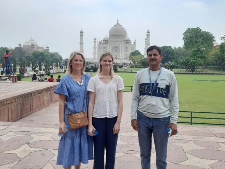 From Delhi : Same Day Taj Mahal Tour By Car