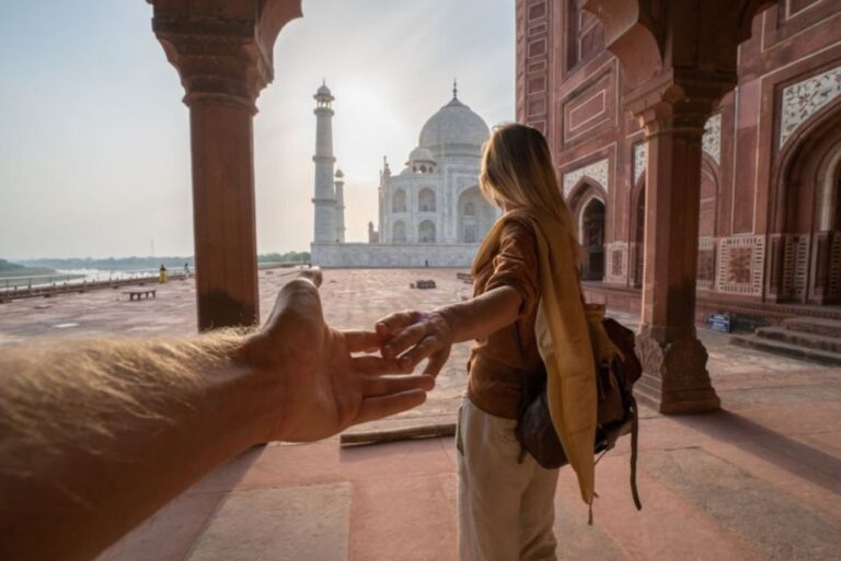 From Delhi: Sunrise Taj and Agra Private Tour By Car