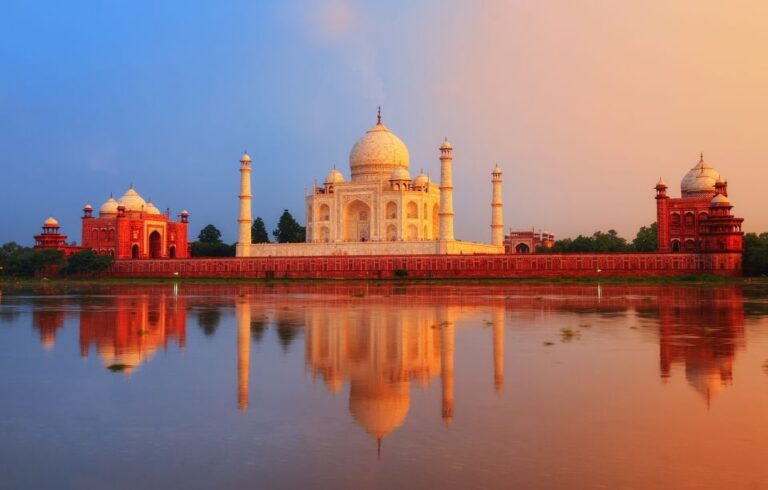 From Delhi: Taj Mahal Sunrise Tour By Car