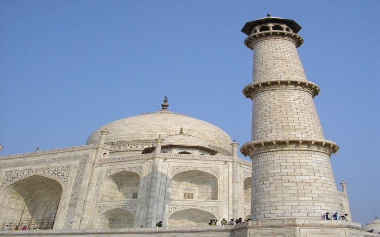 From Delhi: Taj Mahal Tour With Mathura City Sightseeing