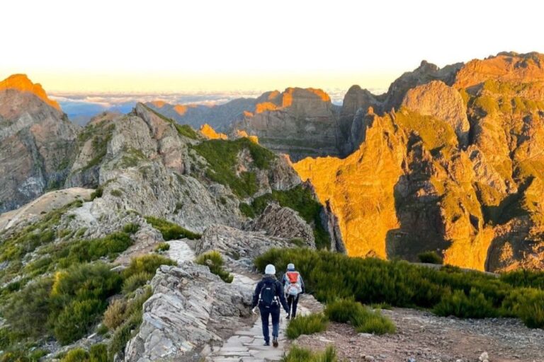 From Funchal: Pico Do Arieiro to Pico Ruivo Sunrise Hike