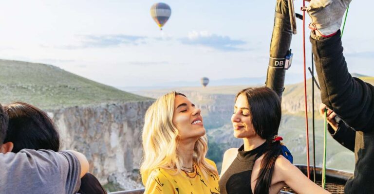 From Istanbul: 3-Day Cappadocia Tour With Balloon Ride