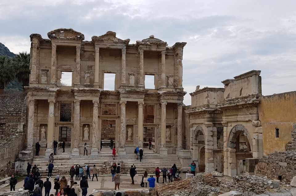 1 from izmir ephesus house of virgin mary tour with lunch From Izmir: Ephesus & House of Virgin Mary Tour With Lunch