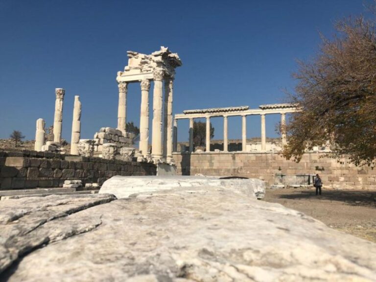 From Izmir: Private Guided Day Trip to Ancient Pergamon