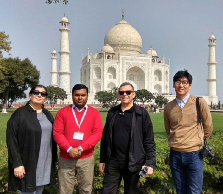 From Jaipur: Visit Sunrise Taj Mahal, Day Trip by Car.
