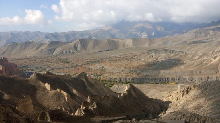 From Kathmandu: 14 Day Private Amazing Upper Mustang Trek