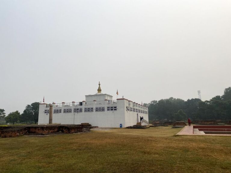 From Kathmandu: 4 Day Buddhist Tour to Lumbini