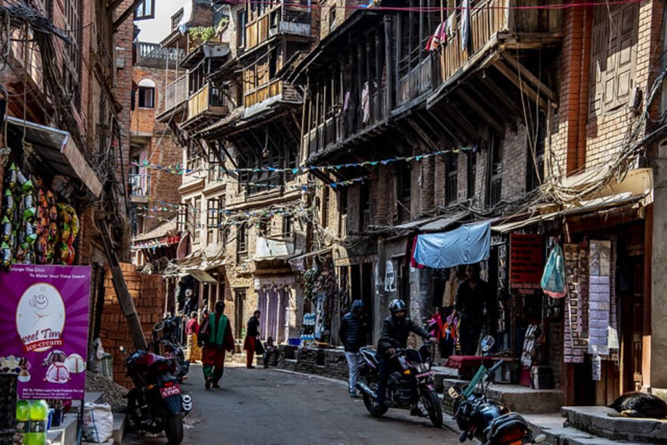 1 from kathmandu half day guided tour of bhaktapur From Kathmandu: Half-Day Guided Tour of Bhaktapur