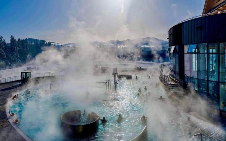 From Krakow: Chocholow Thermal Baths Ticket With Transfer