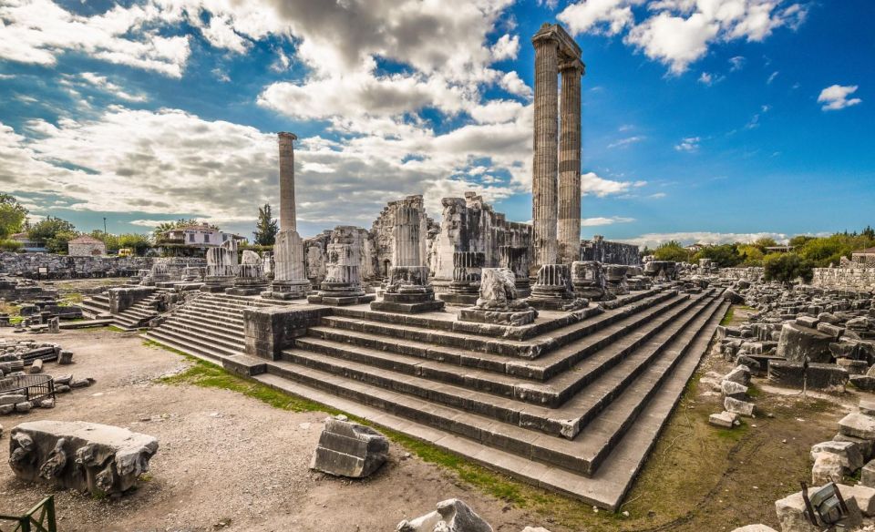 From Kusadasi: Guided Tour of Priene, Miletos and Didyma