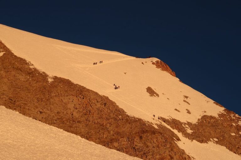 From La Paz: Huayna Potosí 2-Day Climbing Trip