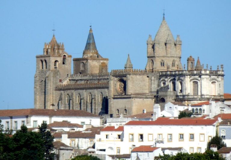 From Lisbon: Full-Day Évora and Almendres Cromlech Tour