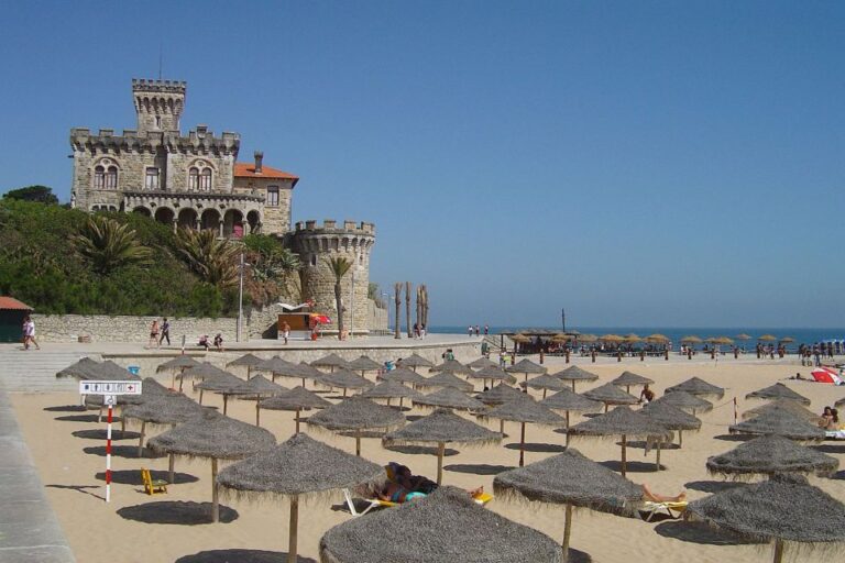 From Lisbon: Half-Day Private Sintra Cascais Tour