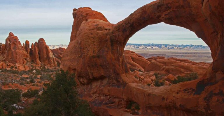 From Moab: Full-Day Canyonlands and Arches 4×4 Driving Tour
