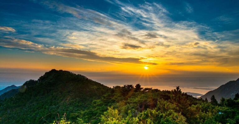 From Nanchang: Private Full-Day Lushan Mountain Hiking