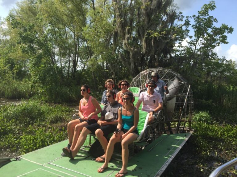 From New Orleans: Swamp Airboat, 2 Plantation Tours & Lunch