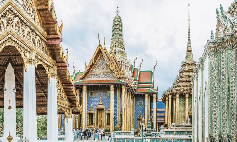 From Pattaya: Bangkok Temples Full-Day Tour