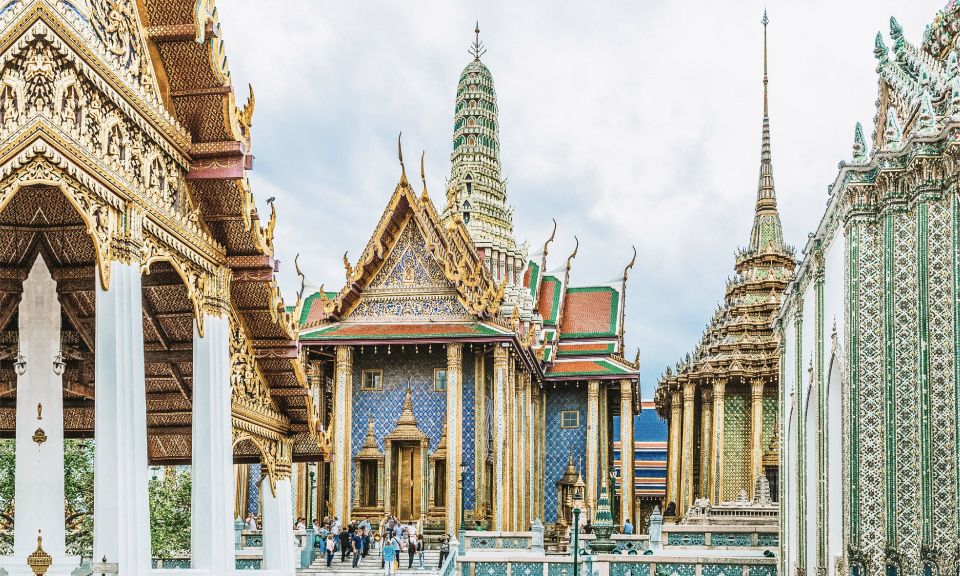 1 from pattaya bangkok temples full day tour From Pattaya: Bangkok Temples Full-Day Tour