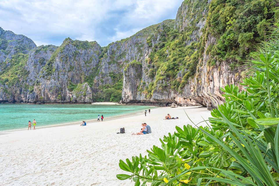 1 from phi phi sunrise maya bay pileh lagoon speedboat tour From Phi Phi: Sunrise Maya Bay, Pileh Lagoon Speedboat Tour