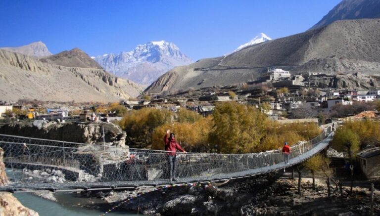 From Pokhara: 6-Days Guided Upper Mustang Royal Tour