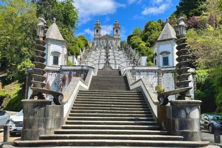 From Porto: Private Tour Braga & Guimarães – Full-Day