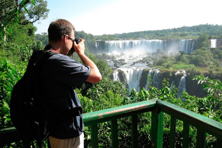 From Puerto Iguazu: Iguazu Falls 4 Tours 5-Day Package