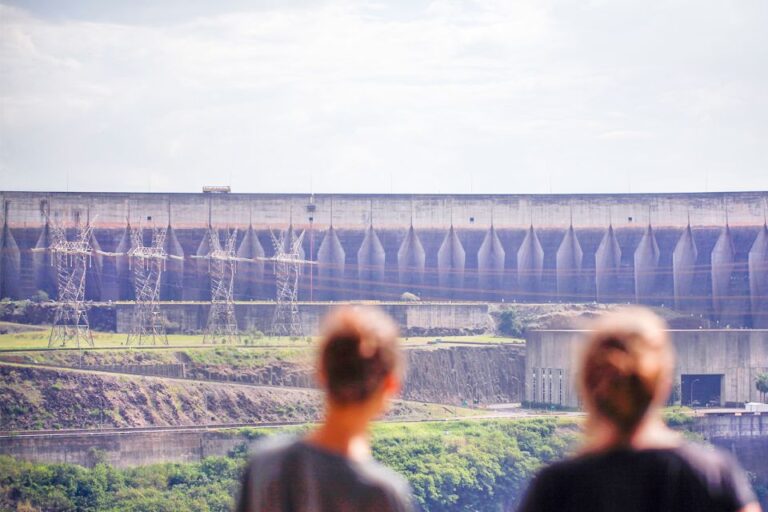 From Puerto Iguazu: Itaipu Dam Tour With Entrance Ticket