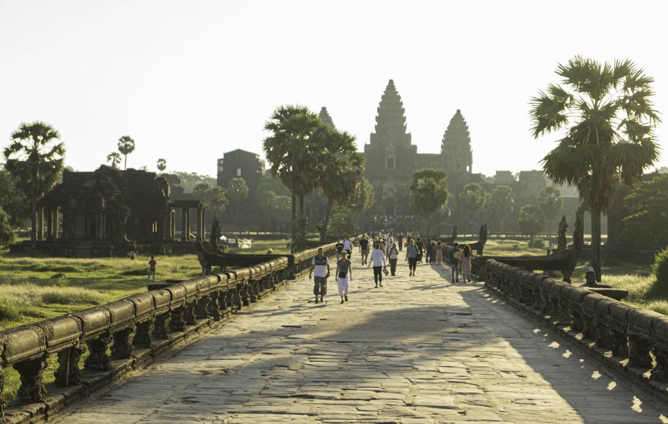 1 from siem reap angkor wat sunrise with ta prohm and bayon From Siem Reap: Angkor Wat Sunrise With Ta Prohm and Bayon