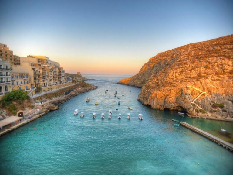 From Sliema: Gozo, Comino & The Blue Lagoon Boat & Bus Tour