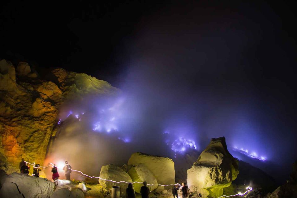 1 from surabaya mt bromo ijen and tumpak sewu 3 day tour From Surabaya: Mt. Bromo, Ijen, and Tumpak Sewu 3-Day Tour