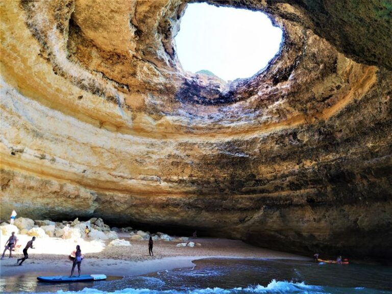 From Vilamoura: 2.5-Hour Benagil Cave and Dolphins Boat Tour