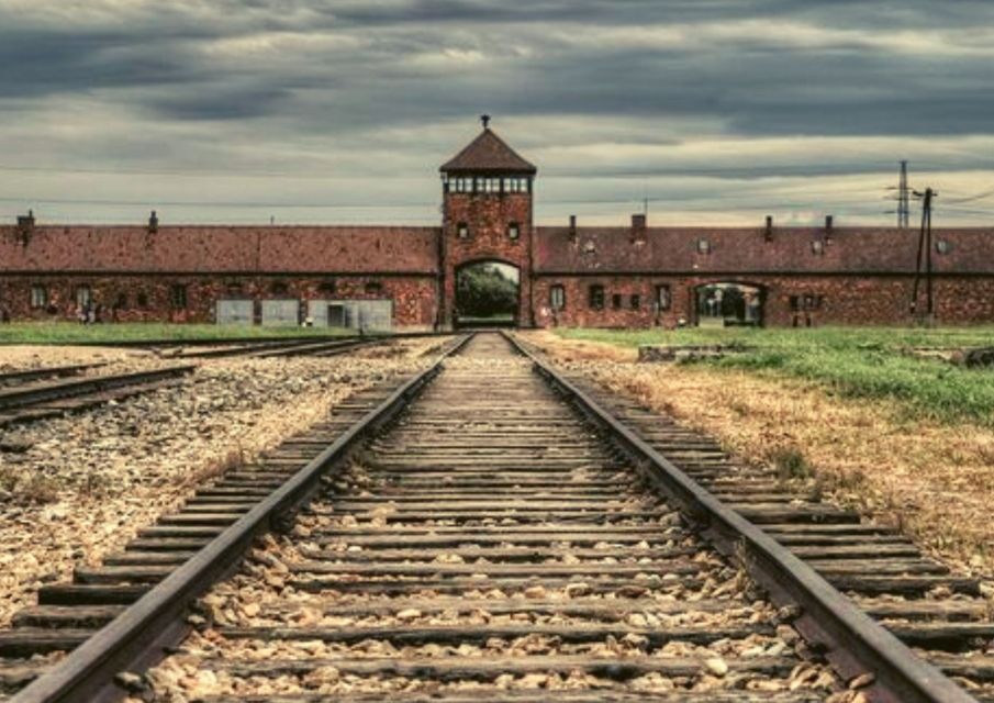 1 from warsaw auschwitz day tour by private car with lunch From Warsaw: Auschwitz Day Tour by Private Car With Lunch