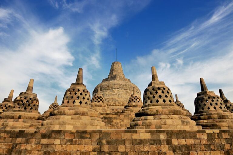 From Yogyakarta: Borobudur Temple Half-Day Guided Tour