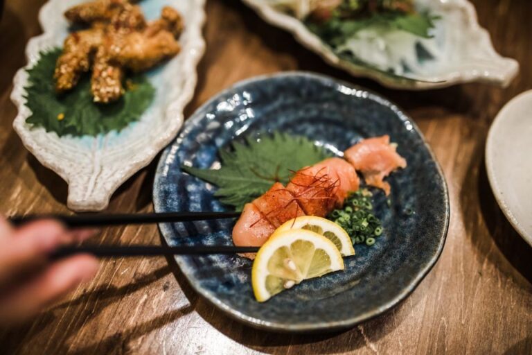 Fukuoka: Private Eat Like a Local Food Tour