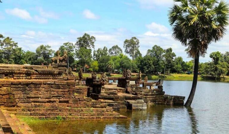 Full-Day Big Circle Private Tour of Angkor Archaeological