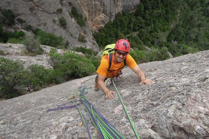 Full-day Guided Rock Climbing Trip in Montserrat, Barcelona